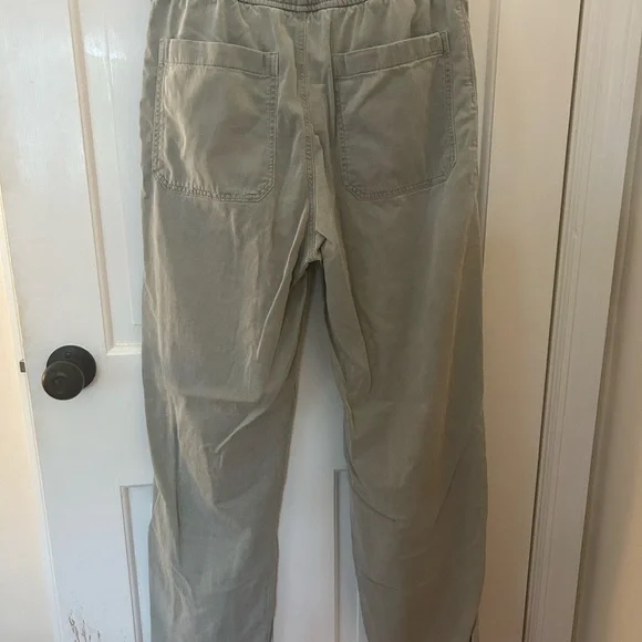 MARINE LAYER SATURDAY PANT IN FADED OLIVE SIZE MEFIUM - Picture 6 of 7